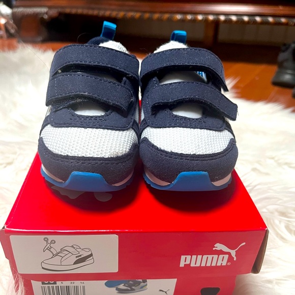 Shoes - Picture 2 of 7